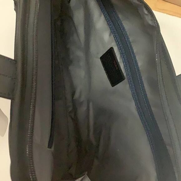 NWT TUMI‎ ALPHA 2 BLACK BAG - Picture 5 of 12